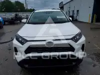2020 Toyota RAV4 фото