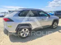 2020 Toyota RAV4 фото