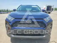 2020 Toyota RAV4 фото