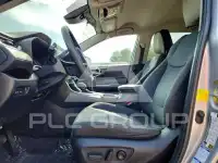 2020 Toyota RAV4 фото