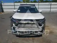 2020 Toyota RAV4 фото