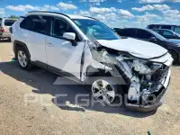 2020 Toyota RAV4 фото