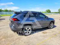 2020 Toyota RAV4 photo