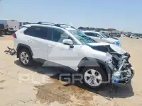 2020 Toyota RAV4 фото