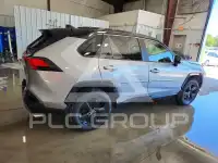 2020 Toyota RAV4 фото