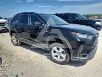 2020 Toyota RAV4 фото