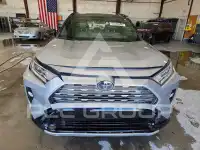 2020 Toyota RAV4 фото