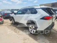 2020 Toyota RAV4 фото