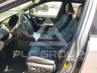 2020 Toyota RAV4 фото