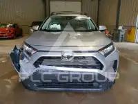 2020 Toyota RAV4 фото