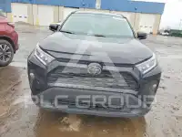 2020 Toyota RAV4 фото