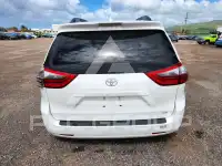 2020 Toyota SIENNA фото