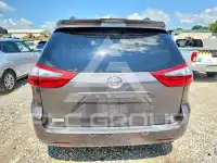 2020 Toyota SIENNA photo