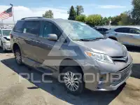 2020 Toyota SIENNA фото