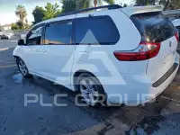 2020 Toyota SIENNA photo