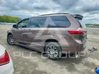 2020 Toyota SIENNA photo