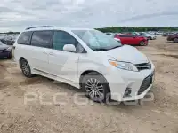 2020 Toyota SIENNA photo