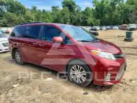 2020 Toyota SIENNA photo
