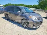 2020 Toyota SIENNA photo