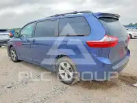2020 Toyota SIENNA photo