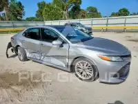 2020 Toyota CAMRY фото
