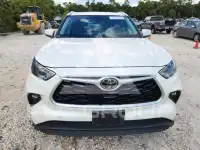 2020 Toyota Highlander photo