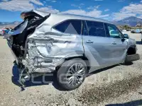 2020 Toyota Highlander фото