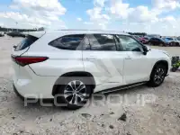 2020 Toyota Highlander photo