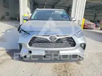 2020 Toyota Highlander photo