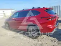 2020 Toyota Highlander photo
