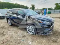 2020 Toyota Highlander photo