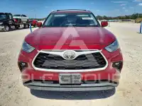 2020 Toyota Highlander photo