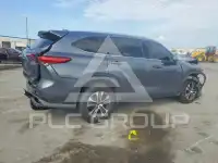 2020 Toyota Highlander photo