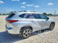 2020 Toyota Highlander photo