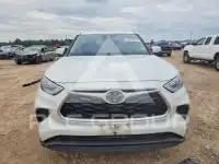 2020 Toyota Highlander photo
