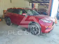 2020 Toyota Highlander photo