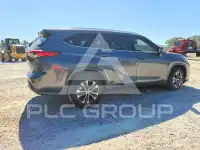 2020 Toyota Highlander photo