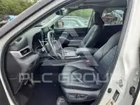 2020 Toyota Highlander photo