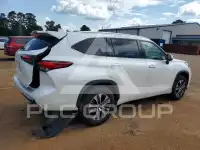 2020 Toyota Highlander photo