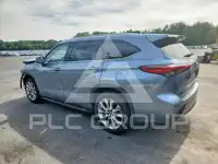 2020 Toyota Highlander photo
