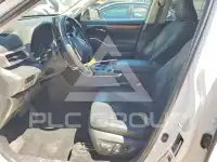 2020 Toyota Highlander photo