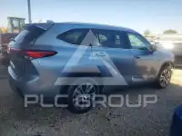 2020 Toyota Highlander photo