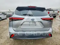 2020 Toyota Highlander photo