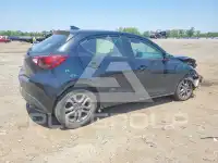 2020 Toyota YARIS фото