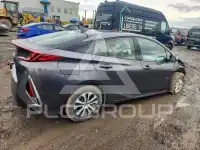2020 Toyota PRIUS фото