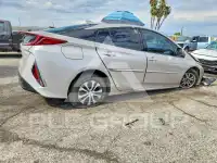2020 Toyota PRIUS photo