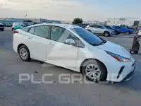 2020 Toyota PRIUS фото
