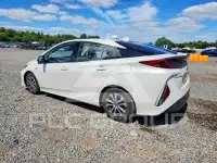2020 Toyota PRIUS фото