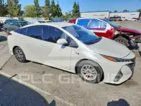 2020 Toyota PRIUS photo