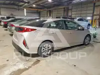 2020 Toyota PRIUS photo